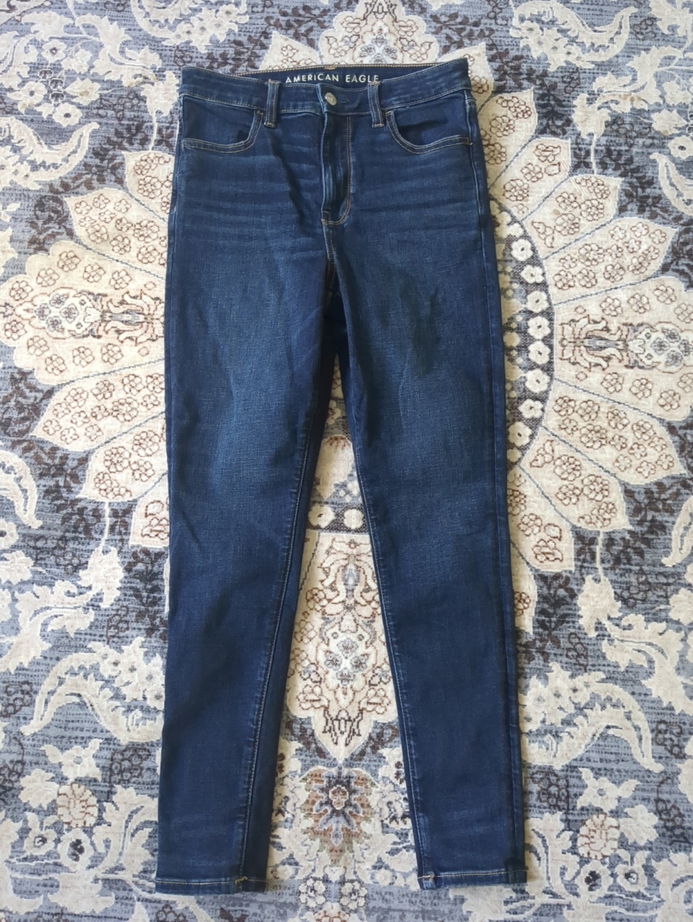 **3/$10** American Eagle Jegging Jeans Size 4